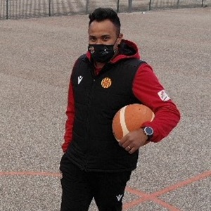Sento, un responsable de club de basket à Sète