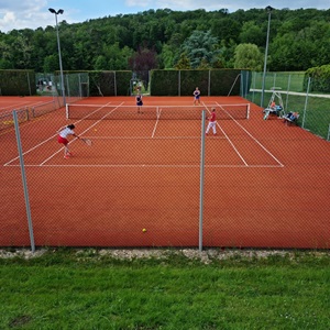 Union Sportive des Yvelines - USY, un professeur de tennis à Houilles