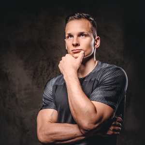 Martin, un professeur de fitness à Le Mans