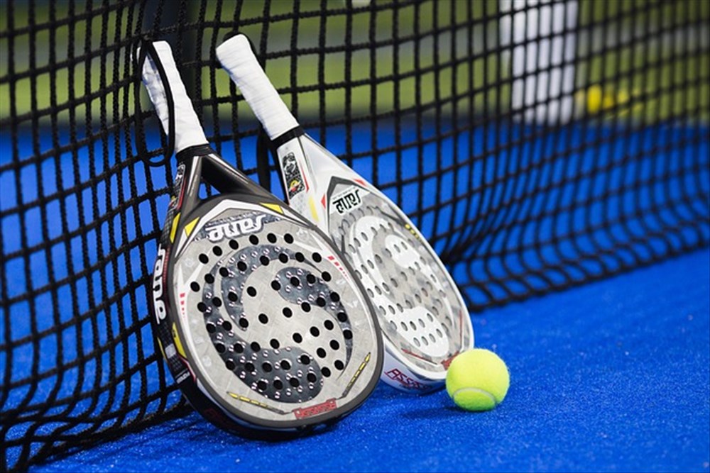 Évolution du Padel : de ses origines à un phénomène mondial